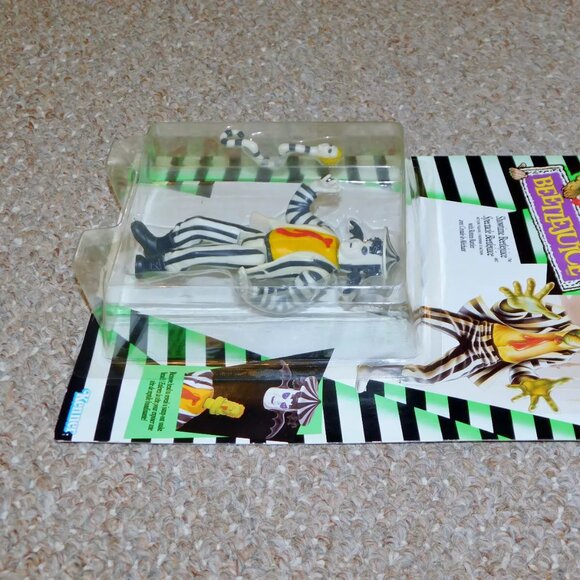 1989 Kenner Beetlejuice 5" Showtime Beetlejuice Figure MOC Brand New Canadian - Picture 7 of 11